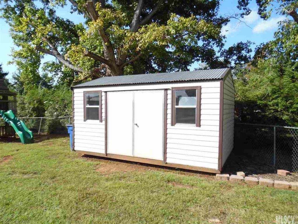 212 Lineberger Road Conover, NC 28613 - Photo 6 of 18 Gallery Image 6