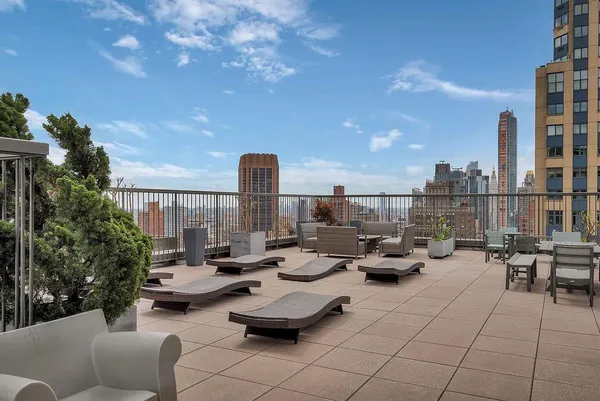 $1,055,000 | 445 5th Avenue, Unit 29H | Midtown South