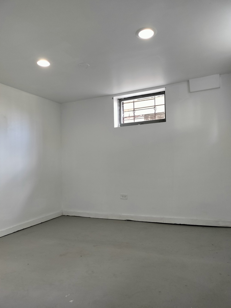 7910 South Muskegon Avenue, Unit 1 Chicago, IL 60617 - Photo 4 of 21