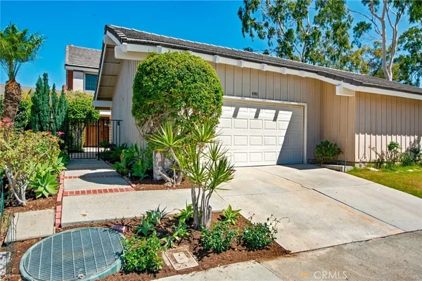 $2,345,000 | 4981 Paseo Segovia, Irvine, CA 92603