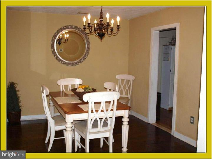 248 Upper Gulph Road Wayne, PA 19087 - Photo 13 of 25 Dining Room