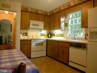 2365 Boyd Road Huntingdon Valley, PA 19006 - Photo 4 of 6