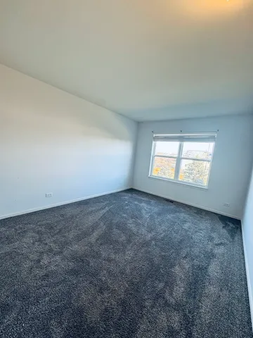 $310,000 | 524 Majestic Lane, Oswego, IL 60543