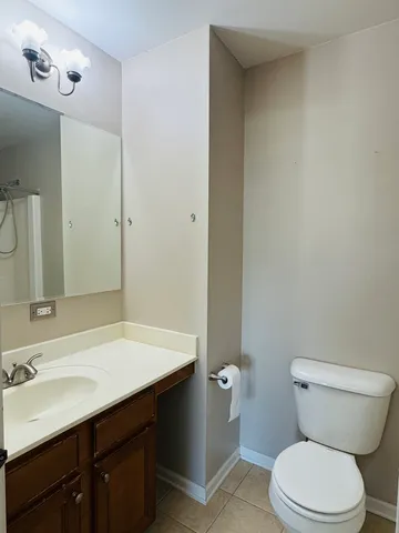 $310,000 | 524 Majestic Lane, Oswego, IL 60543