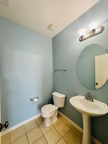 $310,000 | 524 Majestic Lane, Oswego, IL 60543