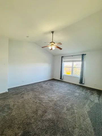 $310,000 | 524 Majestic Lane, Oswego, IL 60543