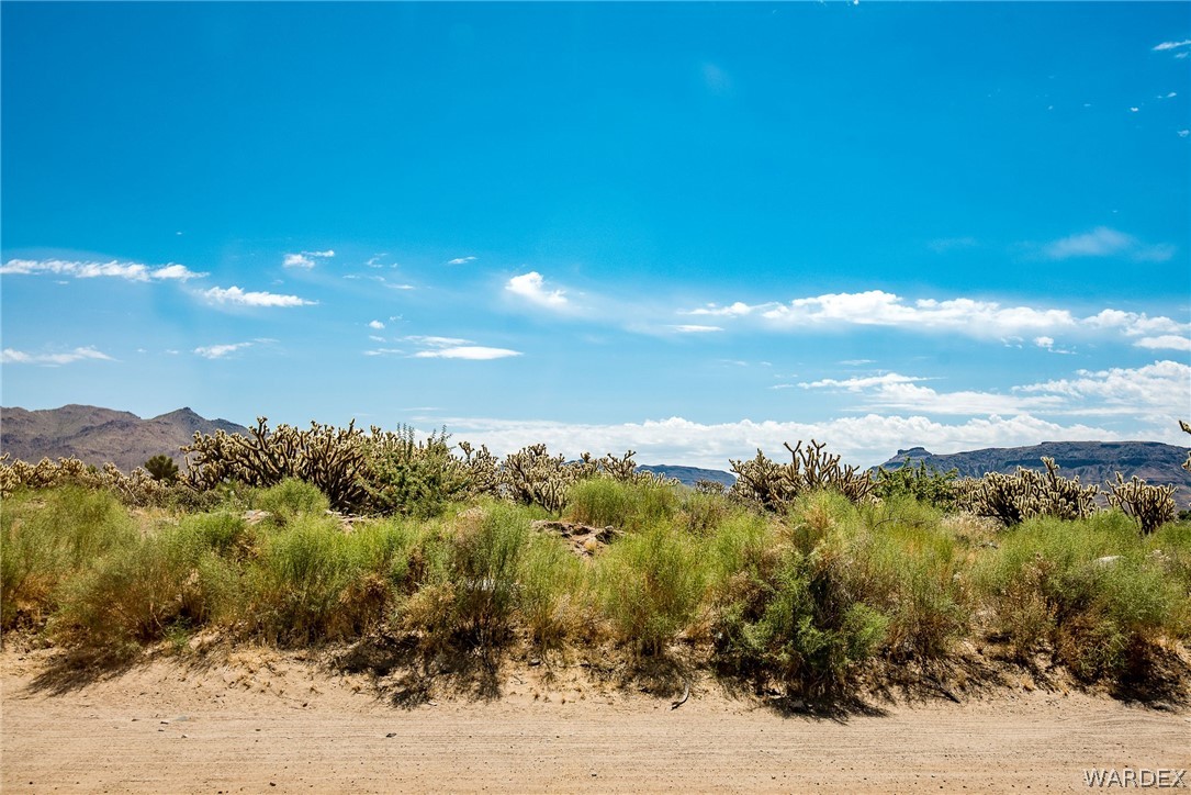 3373 Higley Road Golden Valley, AZ 86413 - Photo 11 of 47 a view of a city