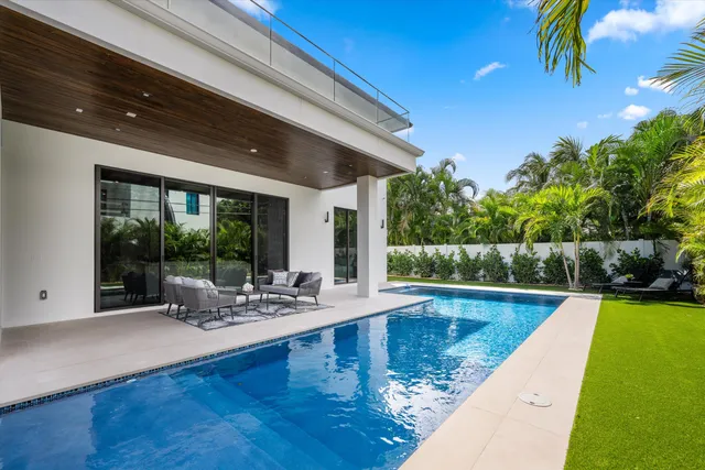 $6,395,000 | 335 Northeast 5th Street, Boca Raton, FL 33432