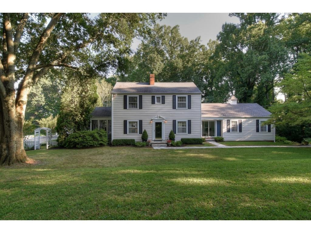 109 Hillside Road Johnson City, TN 37601 - Photo 1 of 36 Photo 1