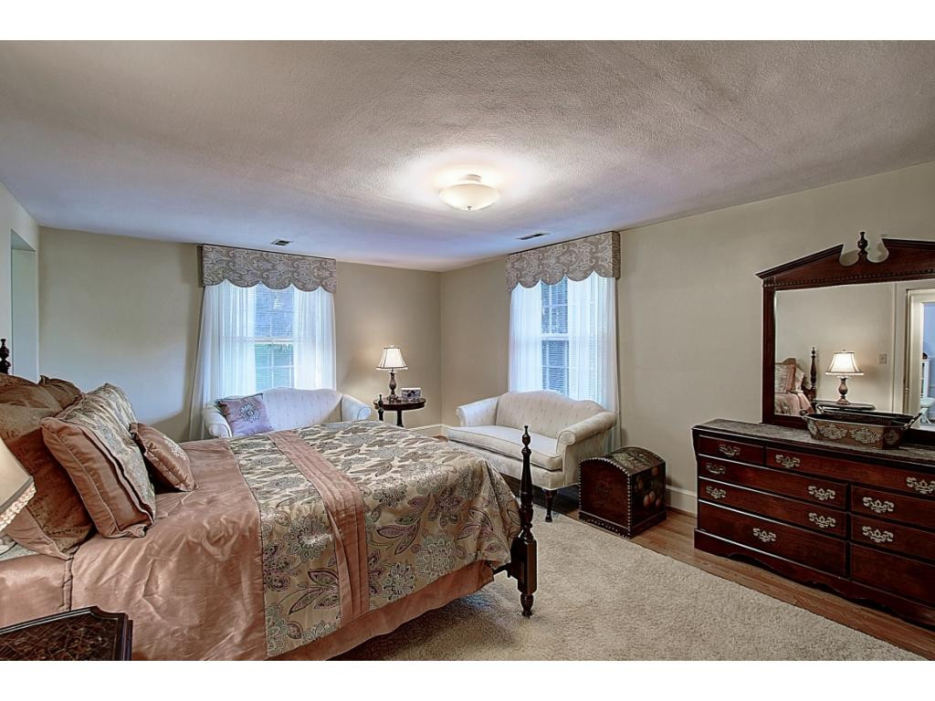 109 Hillside Road Johnson City, TN 37601 - Photo 23 of 36 Bedroom Upstairs
