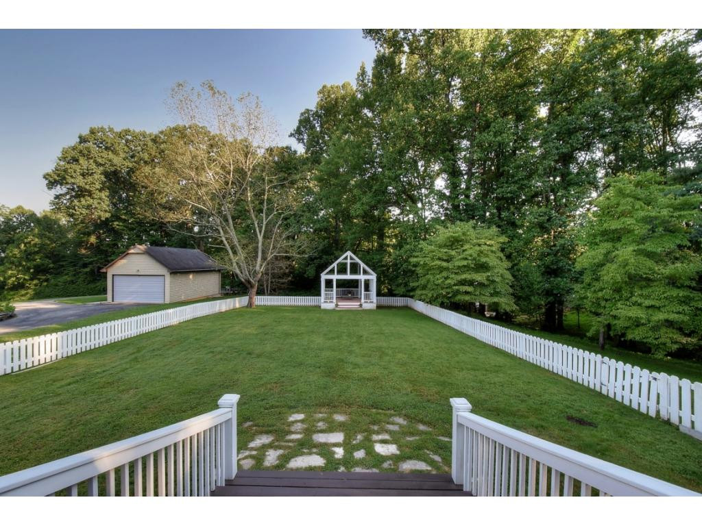 109 Hillside Road Johnson City, TN 37601 - Photo 34 of 36 Photo 34