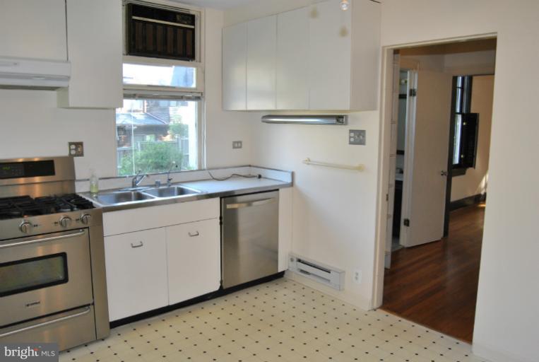 5310 Belt Road Northwest Washington, DC 20015 - Photo 2 of 27 Kitchen