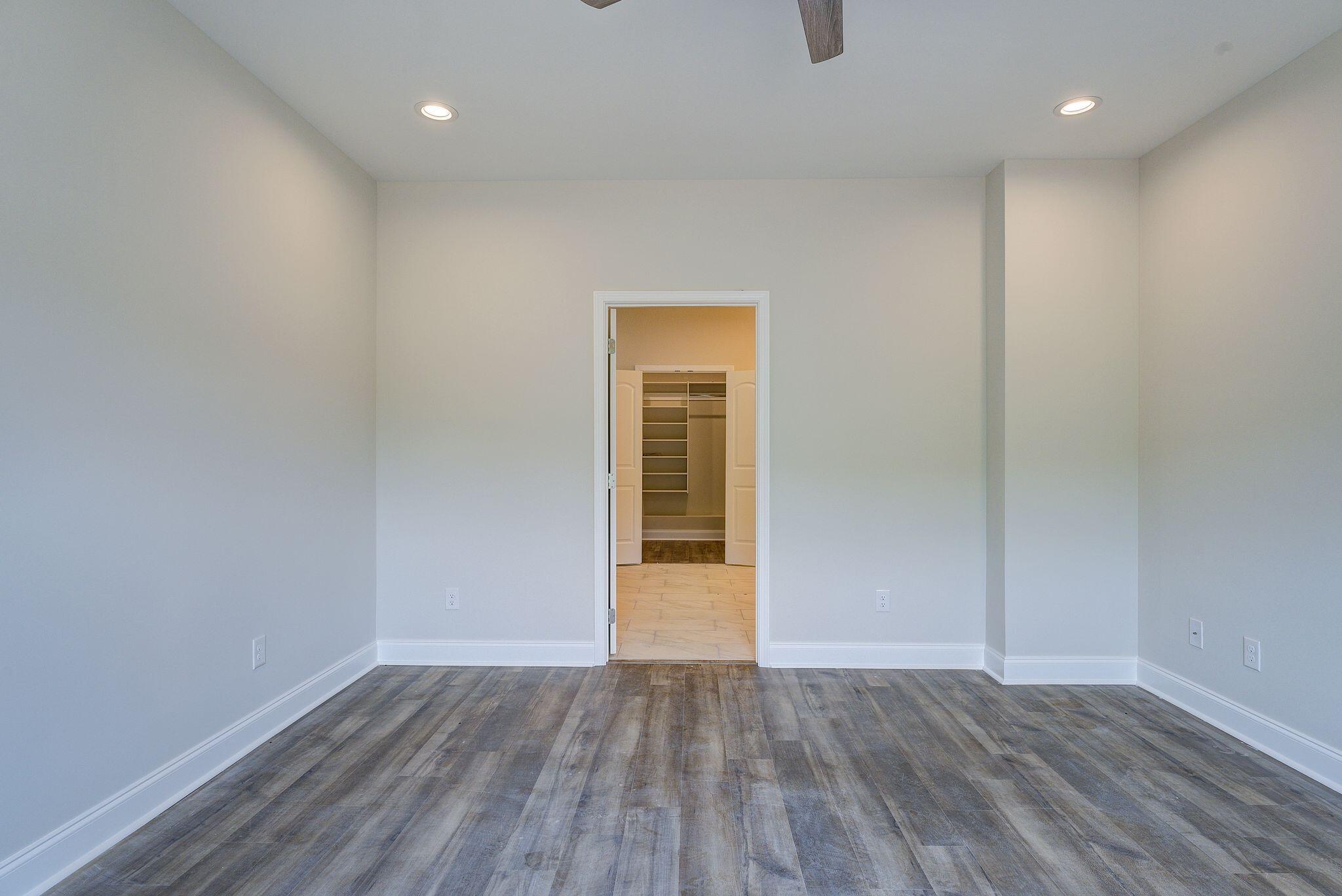 836 Granby Road Kingsport, TN 37660 - Photo 12 of 26 image 7