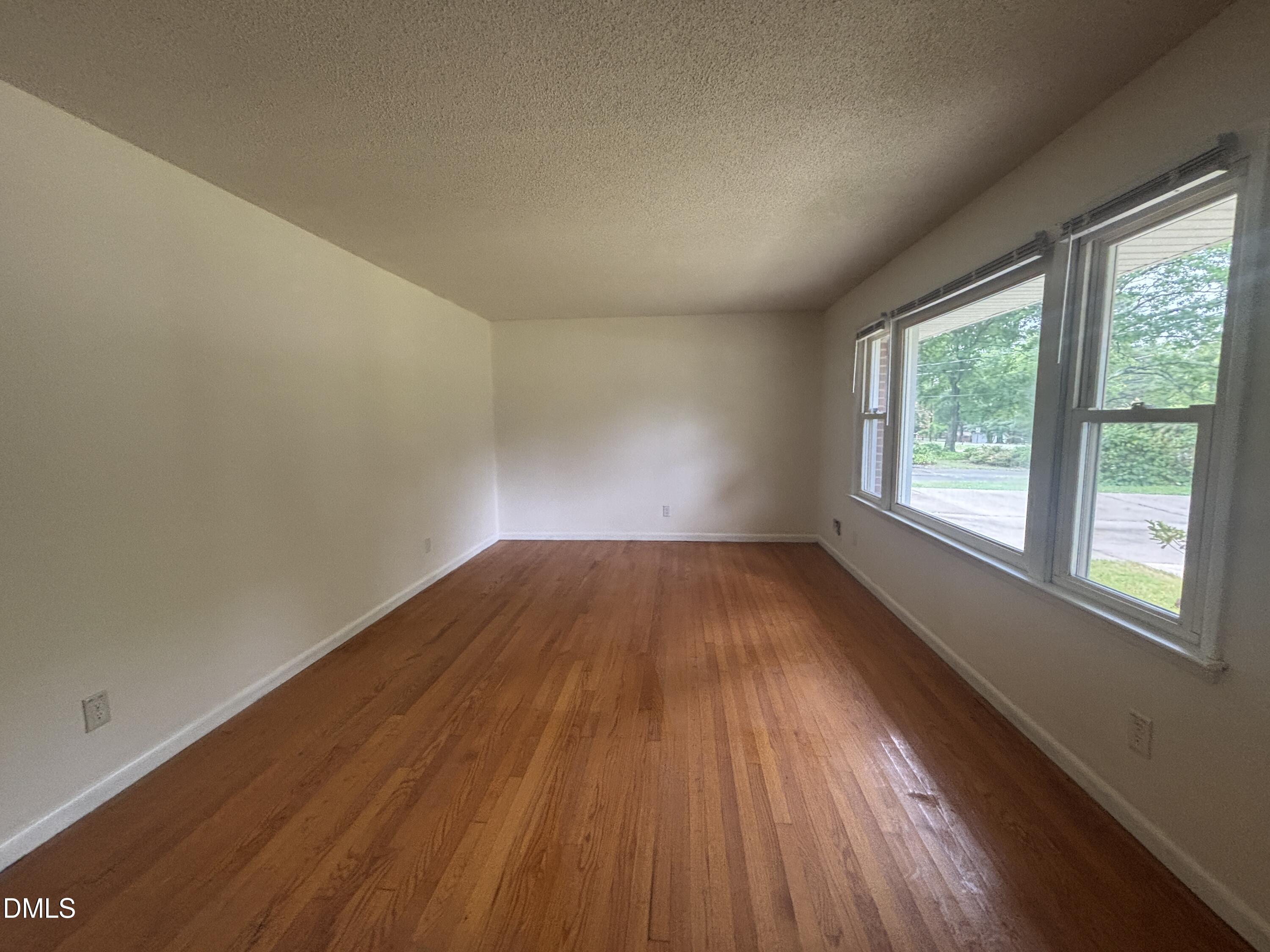 3609 Melrose Drive Raleigh, NC 27604 - Photo 4 of 51 20260623_185838975_iOS