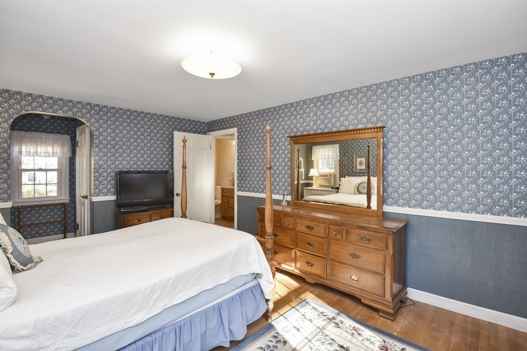 118 Monadnock Road Worcester, MA 01609 - Photo 14 of 27 Gallery Image 14
