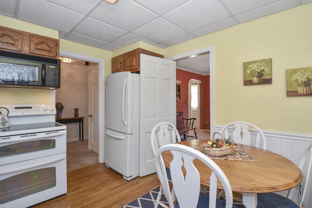 118 Monadnock Road Worcester, MA 01609 - Photo 8 of 27 Gallery Image 8