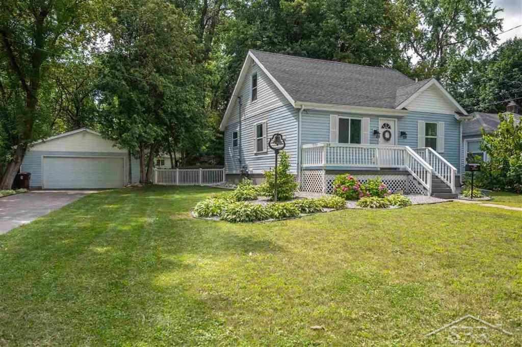 219 West Sugnet Road Midland, MI 48640 - Photo 2 of 23 50052857-1.JPG