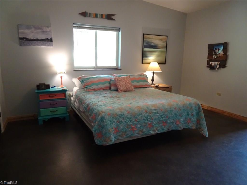229 Nicholson Road Winston-Salem, NC 27107 - Photo 15 of 22 Master bedroom