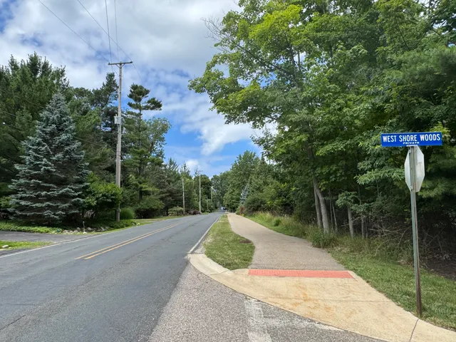 $375,000 | 125 West Shore Woods, Douglas, MI 49406