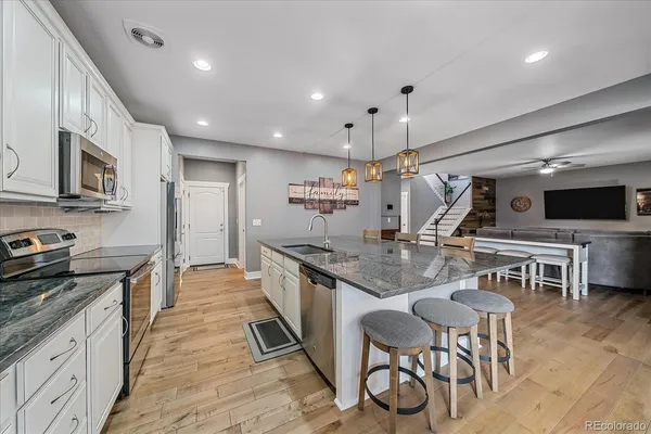 $700,000 | 25160 East Ellsworth Drive, Aurora, CO 80018