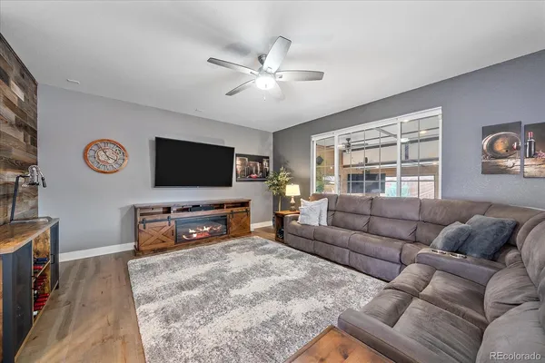 $700,000 | 25160 East Ellsworth Drive, Aurora, CO 80018