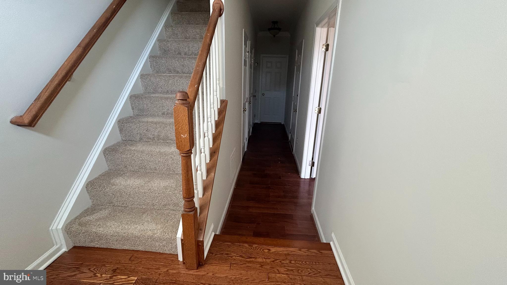 42828 Nations Street Chantilly, VA 20152 - Photo 13 of 19 a view of stairs