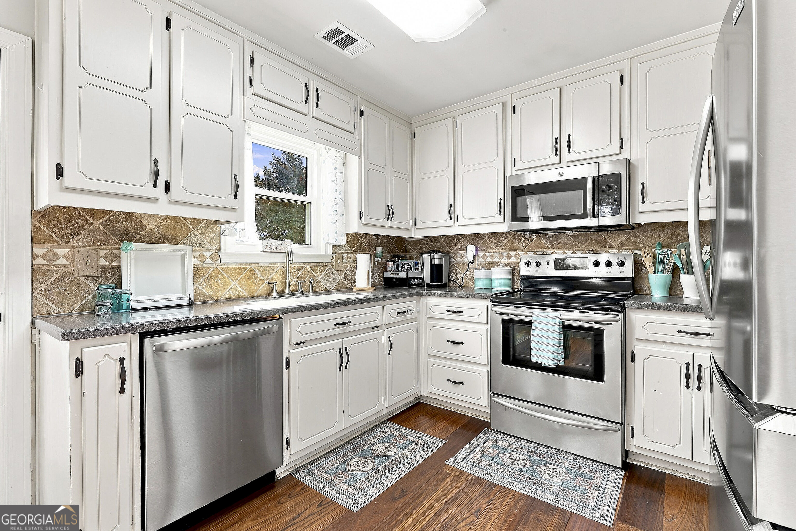 13 Lassetter Road Sharpsburg, GA 30277 - Photo 18 of 37 Gallery Image 18