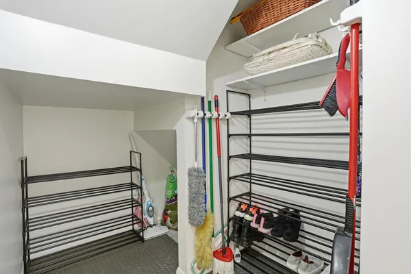 $225,000 | 1819 Burgundy Street, Schererville, IN 46375