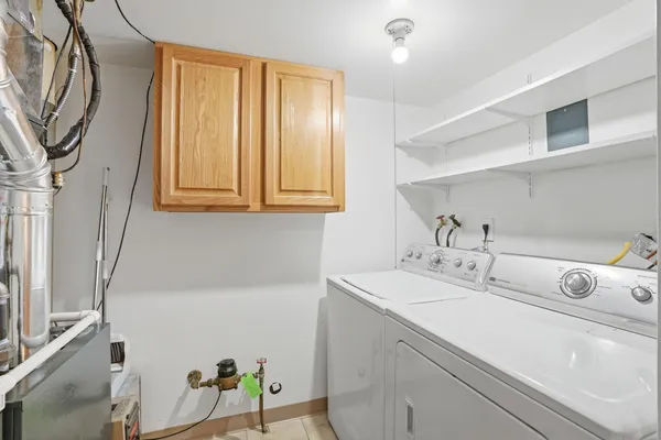 $225,000 | 1819 Burgundy Street, Schererville, IN 46375