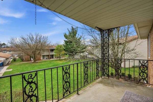 $225,000 | 1819 Burgundy Street, Schererville, IN 46375