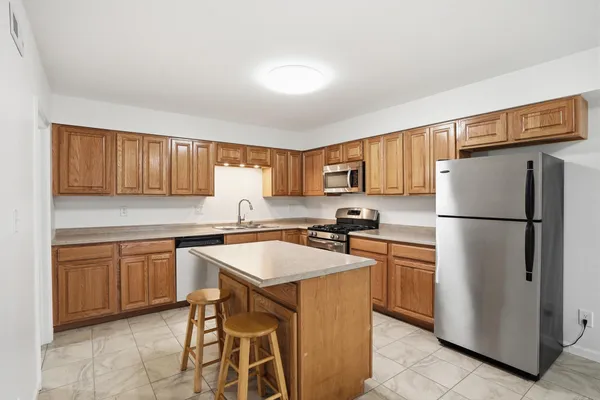 $225,000 | 1819 Burgundy Street, Schererville, IN 46375