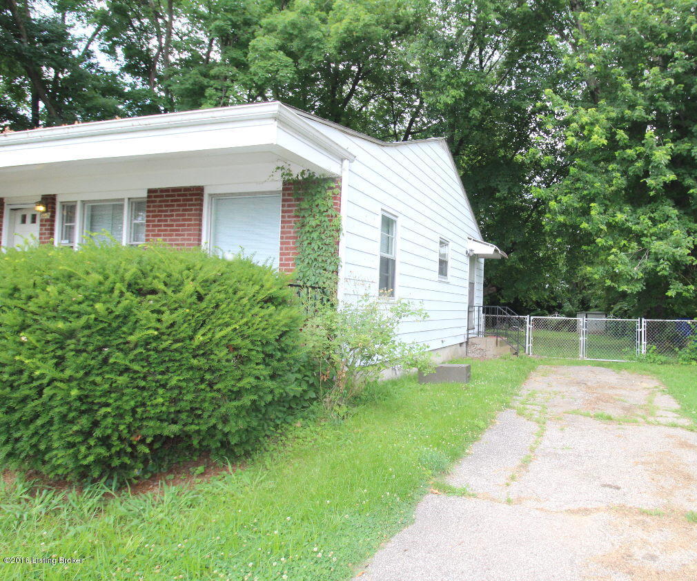 3952 Cane Run Road Louisville, KY 40211 - Photo 3 of 24 013 SIDE