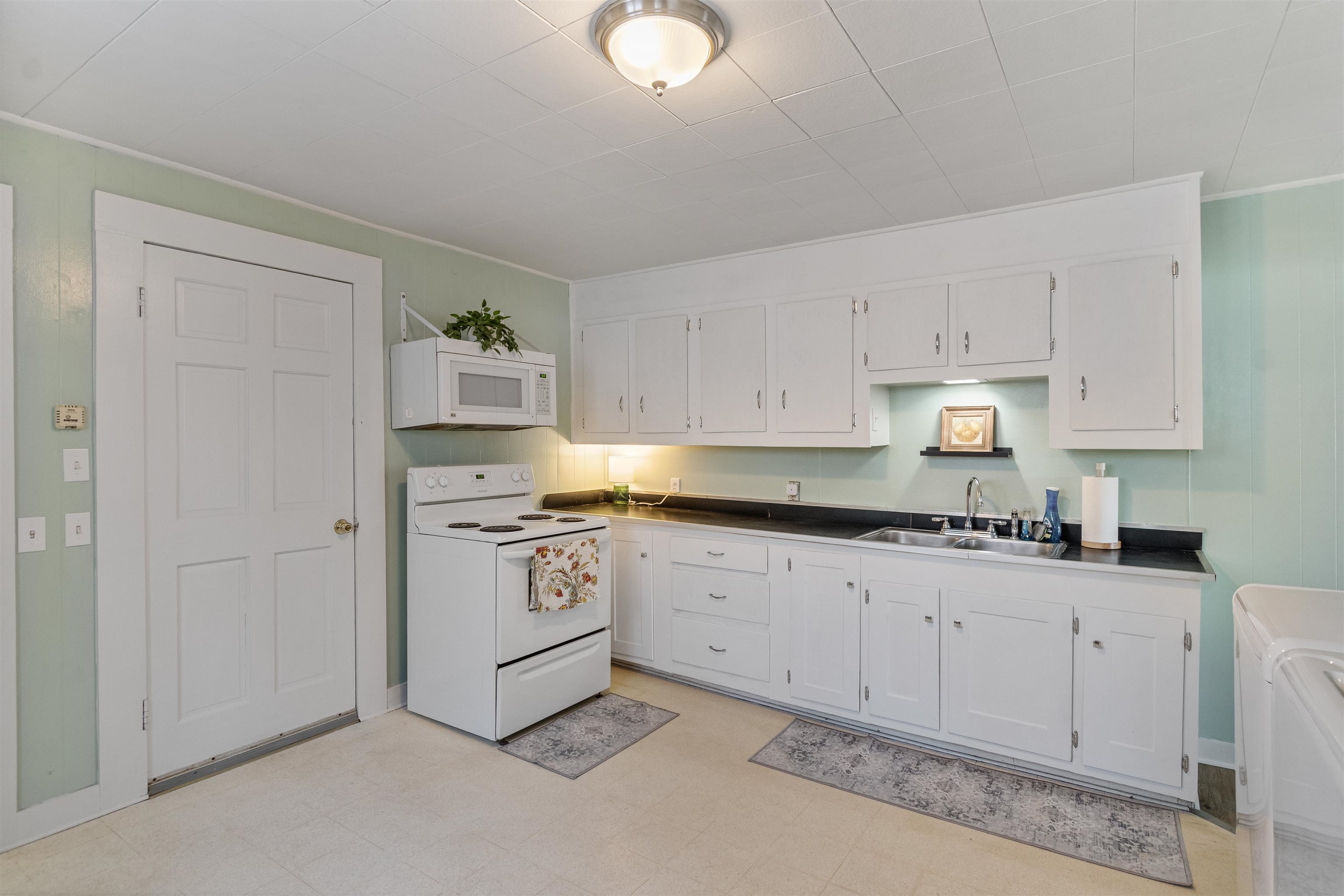 16-18 South Elm Street St. Albans, VT 05478 - Photo 4 of 55