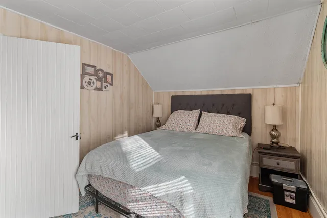 $355,000 | 16-18 South Elm Street, St. Albans, VT 05478