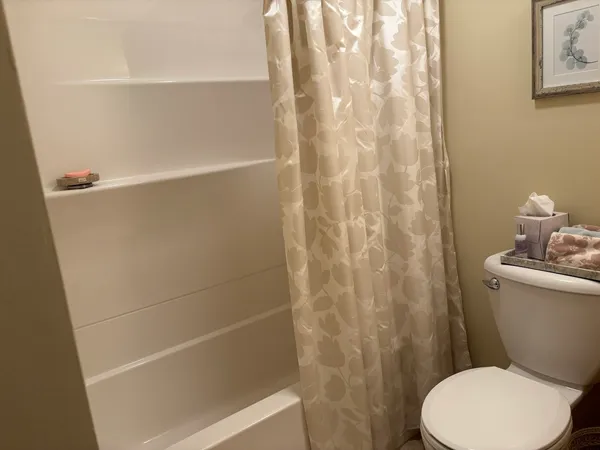 $449,000 | 1621 Portsmouth Lane, Schaumburg, IL 60193
