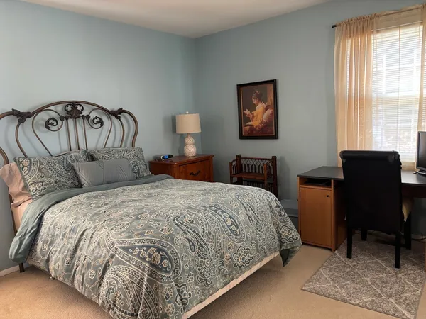 $449,000 | 1621 Portsmouth Lane, Schaumburg, IL 60193