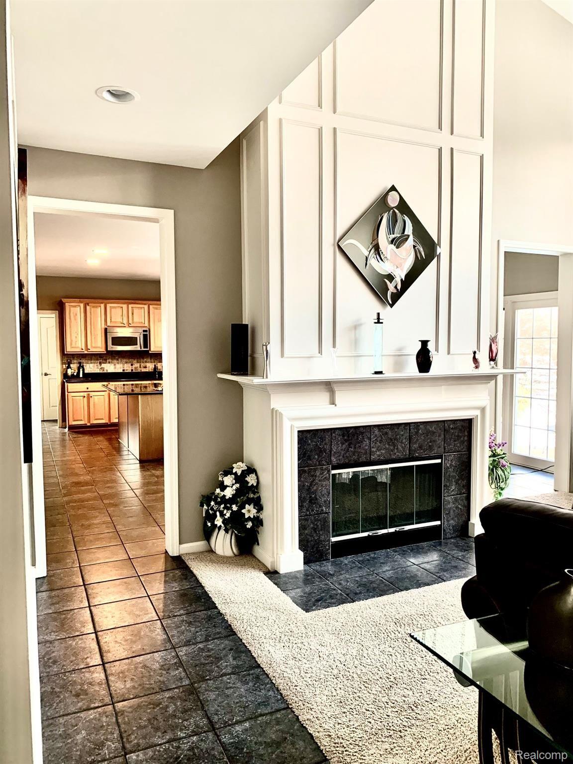 2428 Andover Boulevard Rochester, MI 48306 - Photo 17 of 64 IMG_4741.JPEG