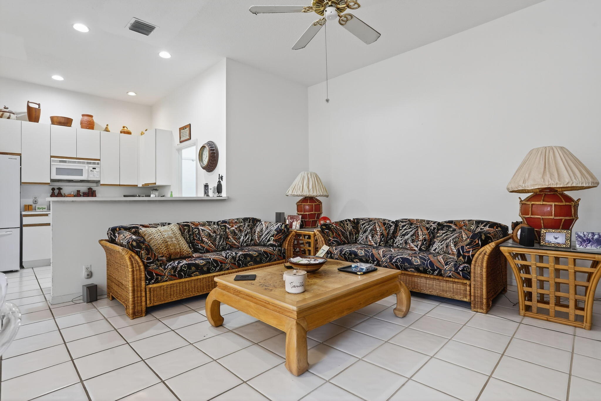 23421 Torre Circle Boca Raton, FL 33433 - Photo 8 of 37 Family Room