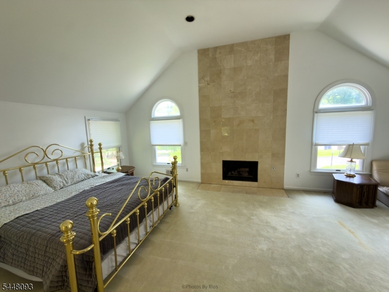 21 Round Top Road Warren, NJ 07059 - Photo 29 of 43 Gallery Image 29