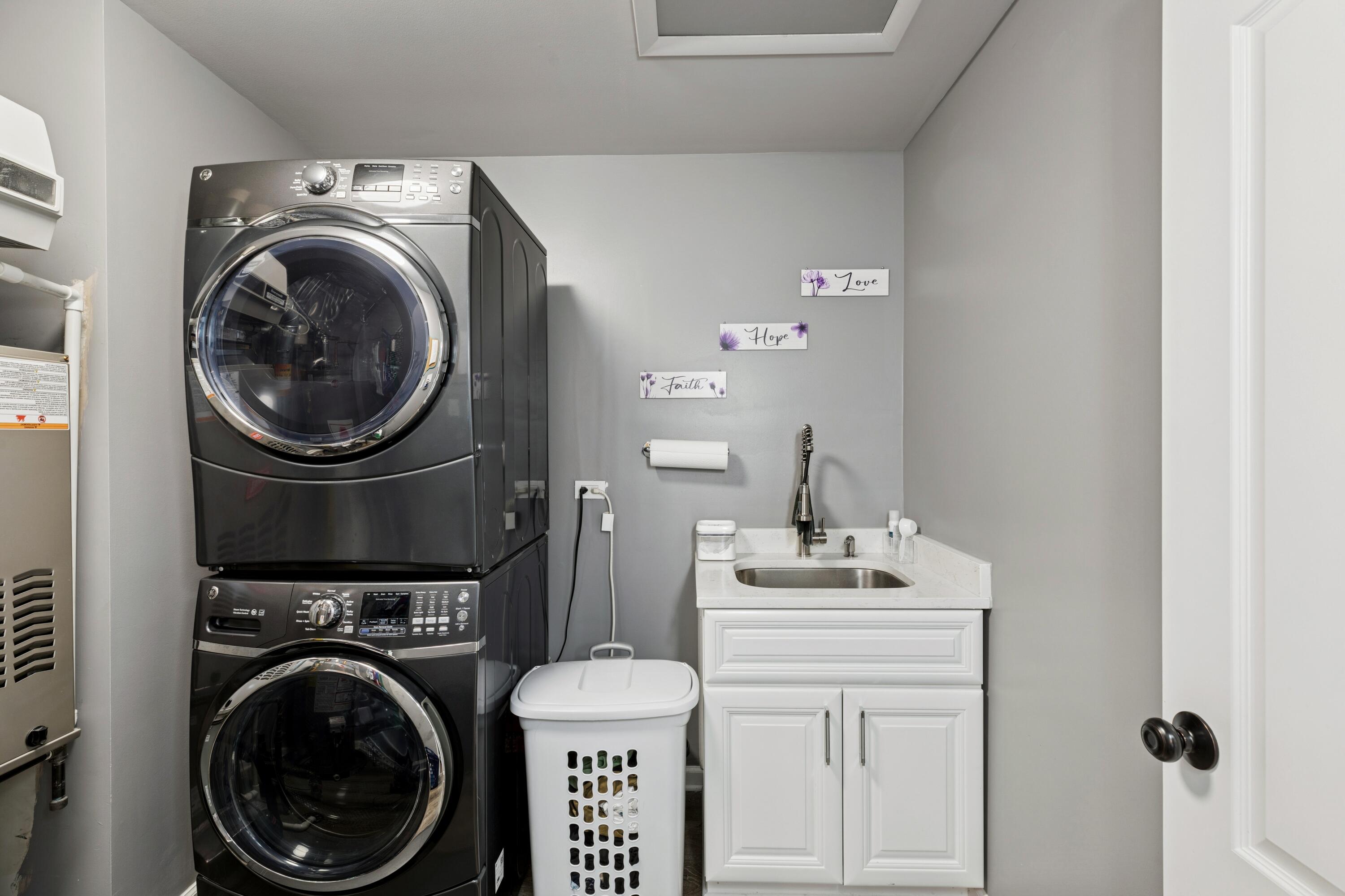 1437 Rokosz Lane, Unit 2 Dyer, IN 46311 - Photo 15 of 16 3000x2000