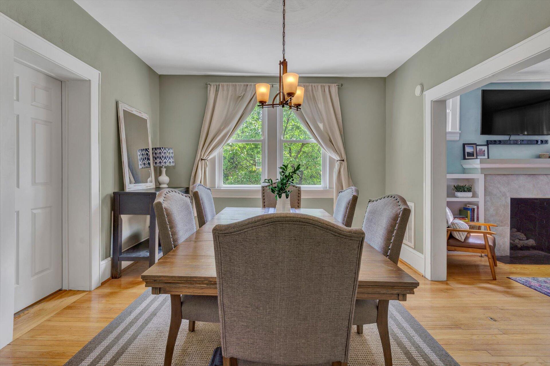2630 Tillett Road Southwest Roanoke, VA 24015 - Photo 17 of 36 Dining Room
