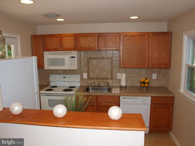 183 Old Post Road Aberdeen, MD 21001 - Photo 1 of 27 Tile Backsplash