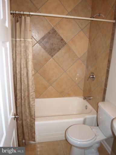 183 Old Post Road Aberdeen, MD 21001 - Photo 11 of 27 Tile Bath and Tile Floor