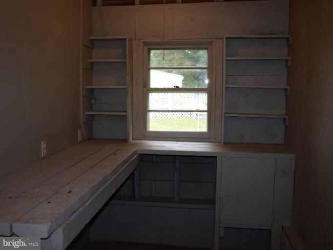 183 Old Post Road Aberdeen, MD 21001 - Photo 21 of 27 Workshop