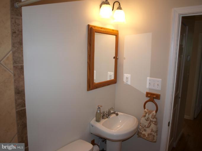183 Old Post Road Aberdeen, MD 21001 - Photo 6 of 27 Bath