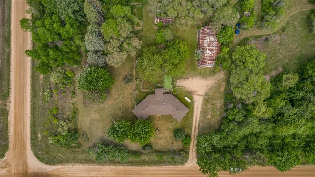3972 Howard Road Beaverton, MI 48612 - Photo 2 of 27