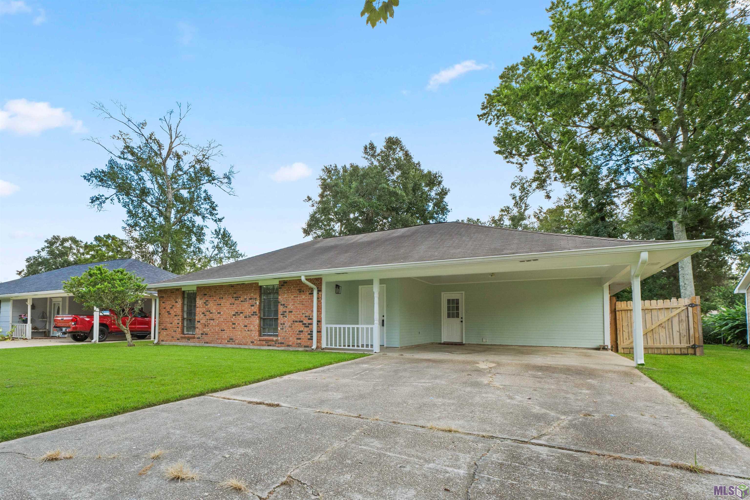 7513 Quorum Drive Baton Rouge, LA 70817 - Photo 2 of 34 Another Front View