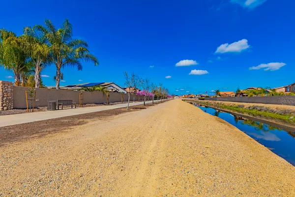 $443,000 | 3919 Portals Avenue, Clovis, CA 93619