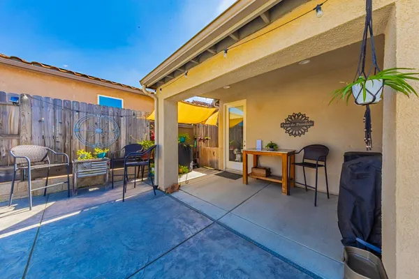 $443,000 | 3919 Portals Avenue, Clovis, CA 93619