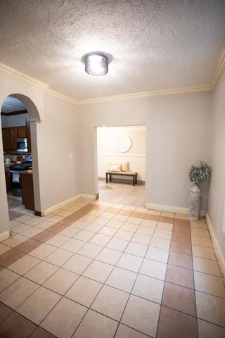 $214,900 | 639 Curve Street Southwest, Grand Rapids, MI 49503